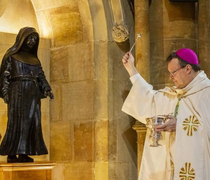 arch blessing.jpg arch blessing.jpg